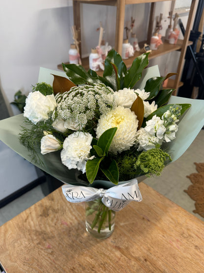 neutral bouquet