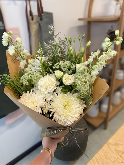 neutral bouquet